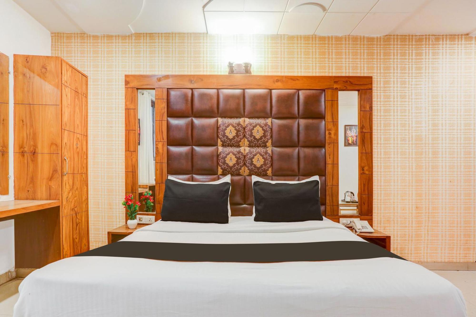 Hotel Collection O Harmony New Delhi